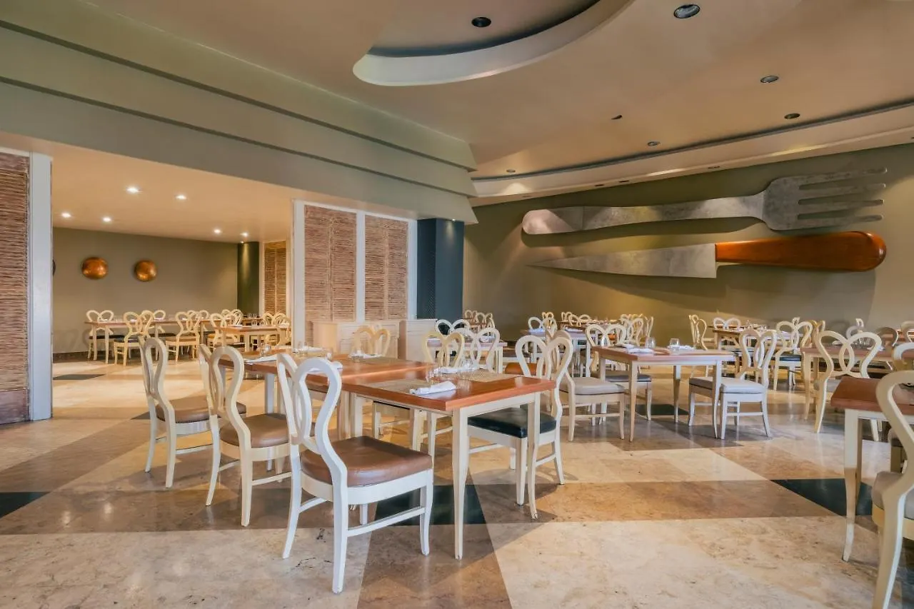 度假村 Iberostar Selection Rose Hall Suites (Adults Only) 蒙特哥贝