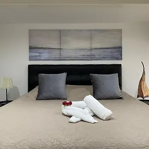Apartamento Duplex Situe A 2min De La Gare Du Nord 